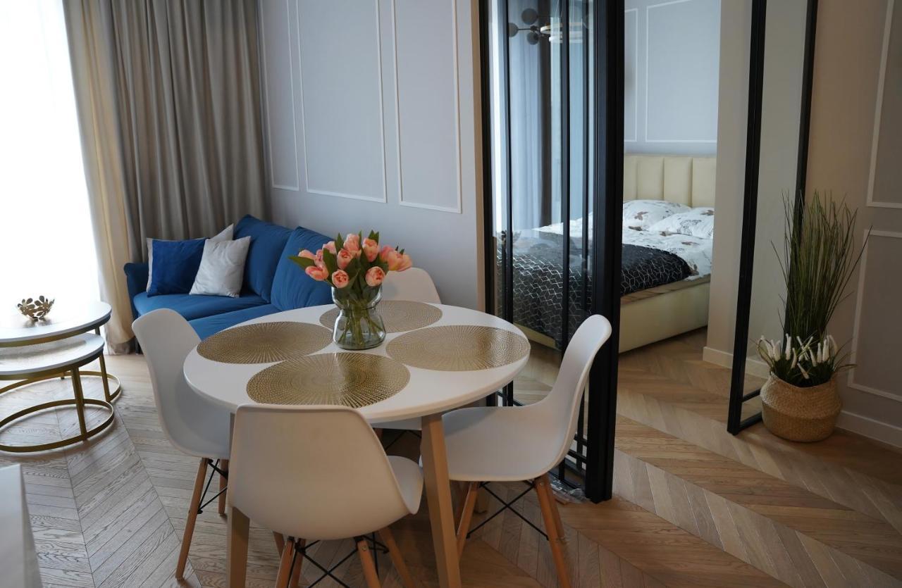 Apartamenty Metro Targowek 27 วอร์ซอ ภายนอก รูปภาพ