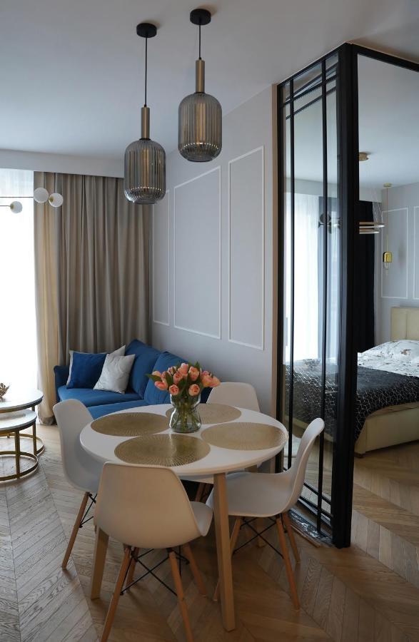 Apartamenty Metro Targowek 27 วอร์ซอ ภายนอก รูปภาพ