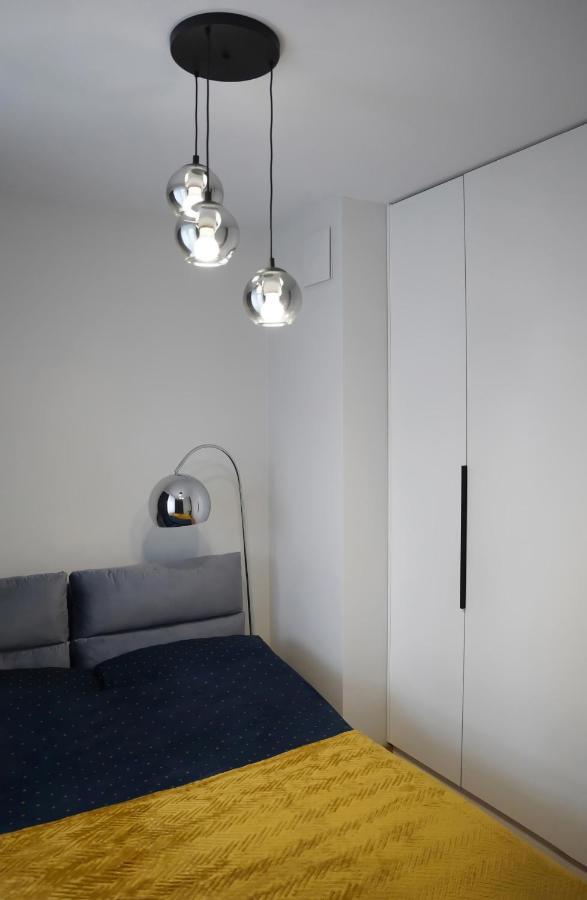 Apartamenty Metro Targowek 27 วอร์ซอ ภายนอก รูปภาพ