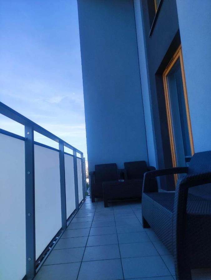 Apartamenty Metro Targowek 27 วอร์ซอ ภายนอก รูปภาพ